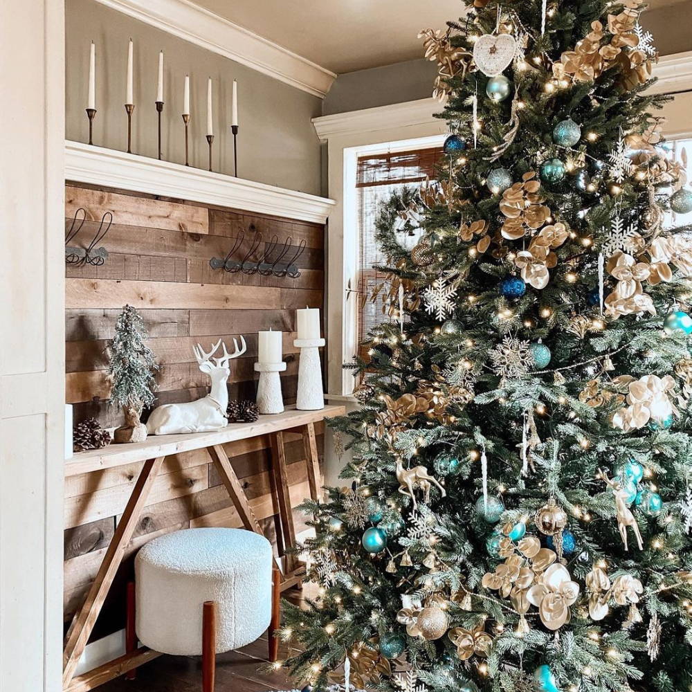 9 Tips on How to Decorate a Christmas Tree to Look Full Nearly Natural