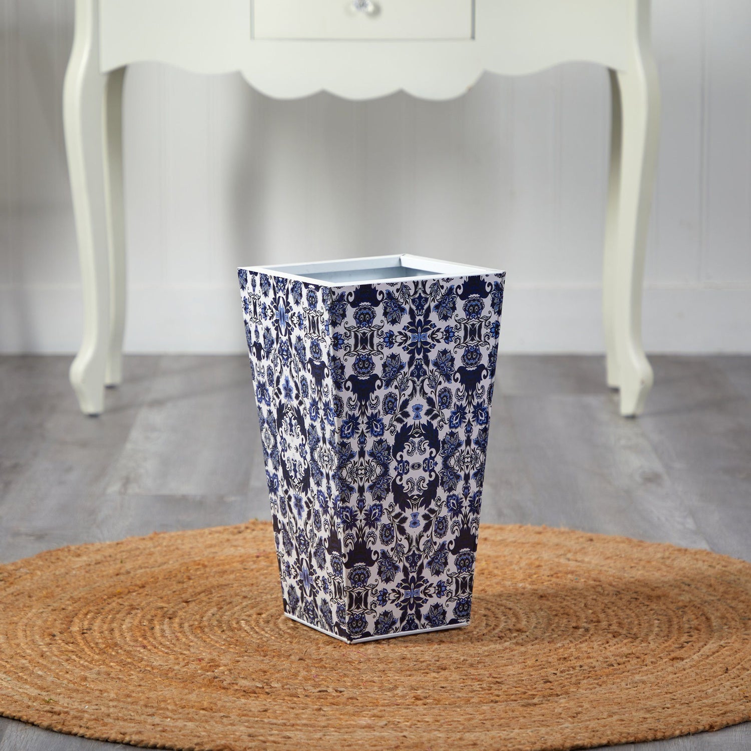 18” Oriental Blue and White Classic Metal Planter