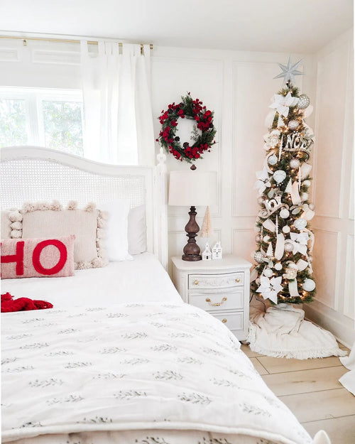 Christmas Decorating Ideas for Your Bedroom
