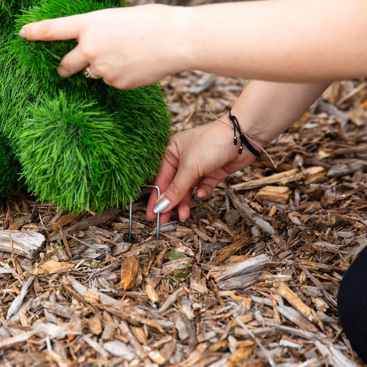 14" UV Resistant Artificial Grass Garden Plush Topiary Bear (Indoor/Outdoor)