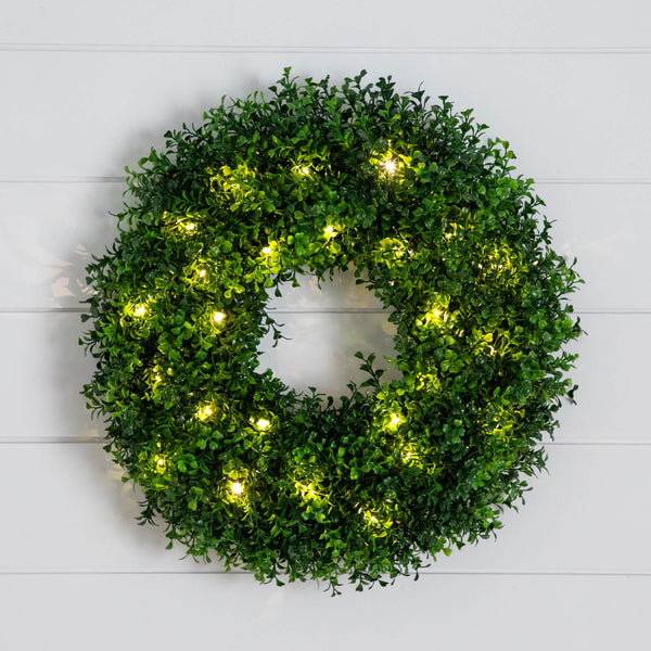 18" Pre-Lit Artificial Boxwood Wreath with 25 Warm White LED Lights