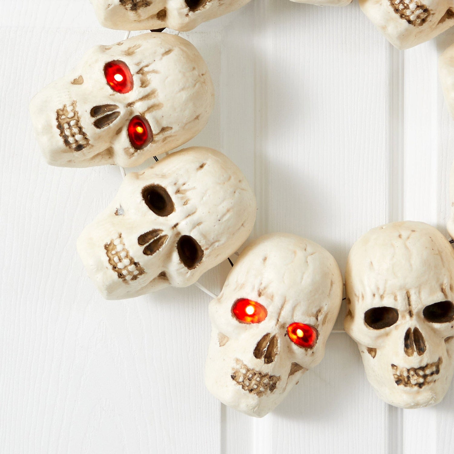 20” Halloween Skull Wreath with Lighted Eyes