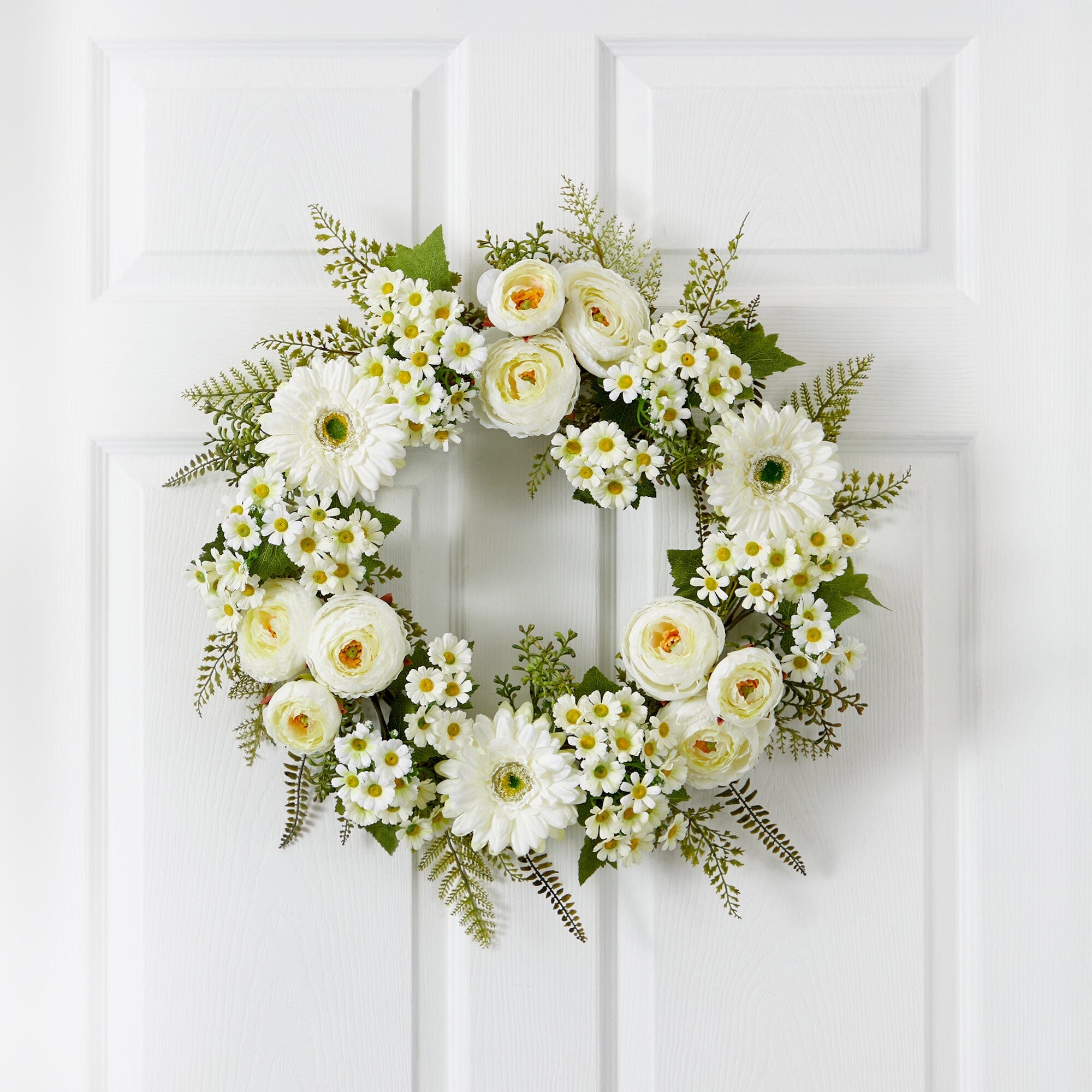 24” Mixed Daisy's and Ranunculus Wreath | Nearly Natural