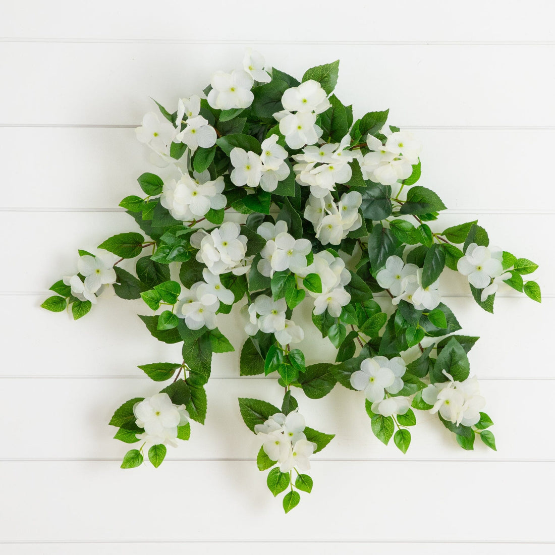white flower hanging plant 24" UV Resistant Artificial Hydrangea Hanging Plant (Indoor/Outdoor)