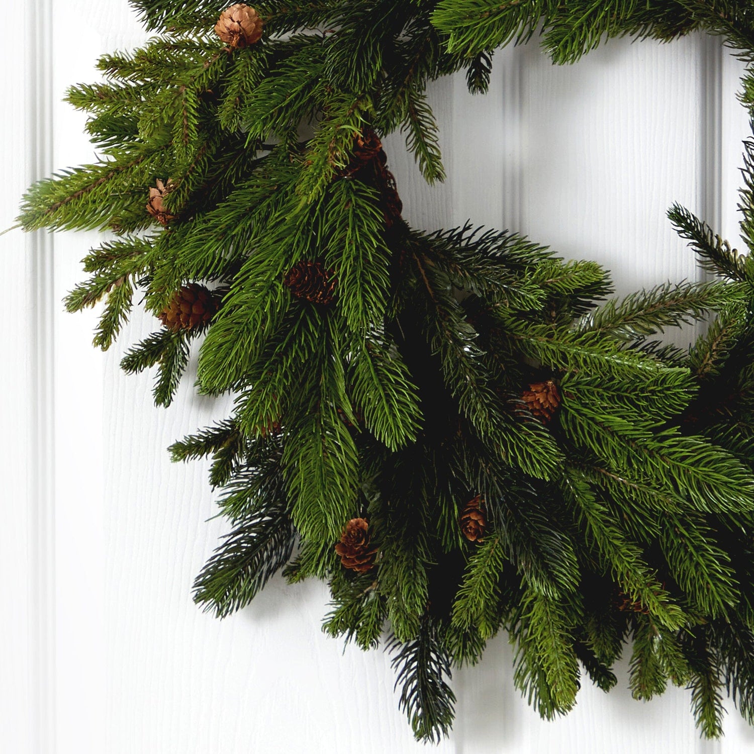 30” Pine & Pinecone Wreath