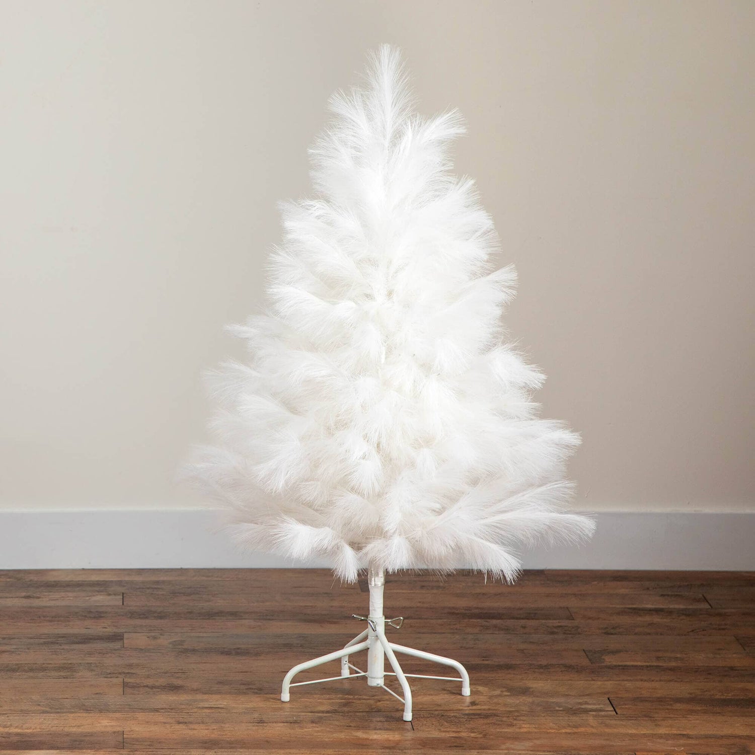 4' Artificial White Pampas Grass Christmas Tree