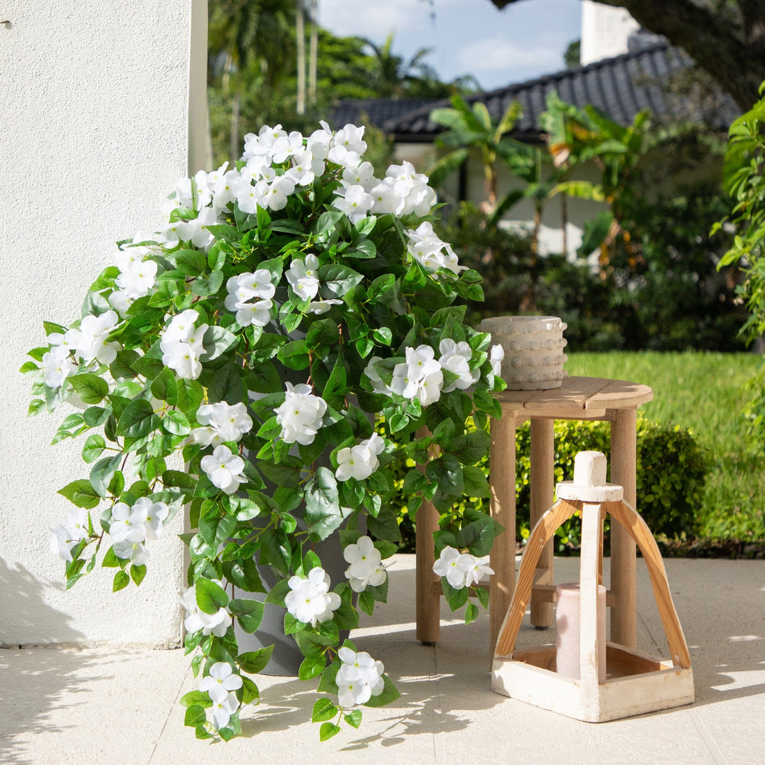 hydrangea hanging plant 41" UV Resistant Artificial Hydrangea Hanging Plant (Indoor/Outdoor)