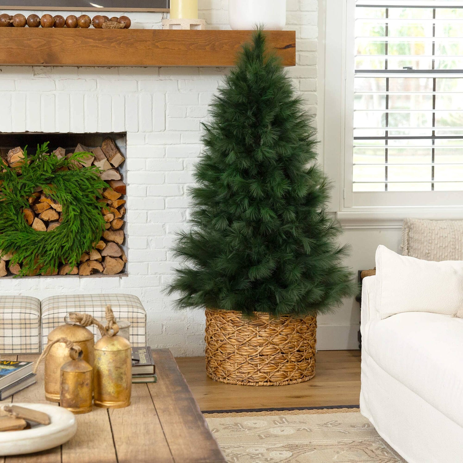 6' Artificial Green Pampas Grass Christmas Tree