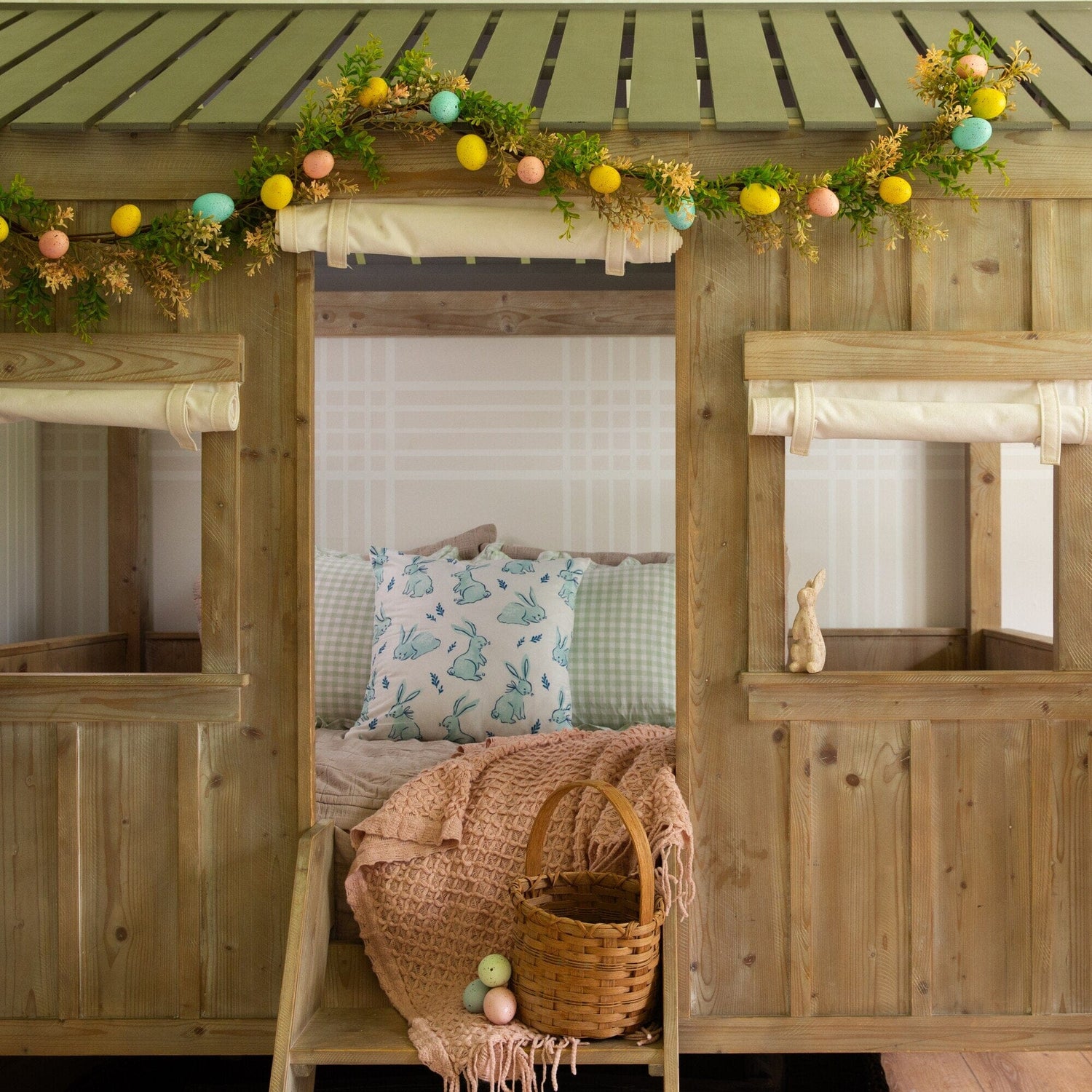 6' Artificial Easter Egg Garland