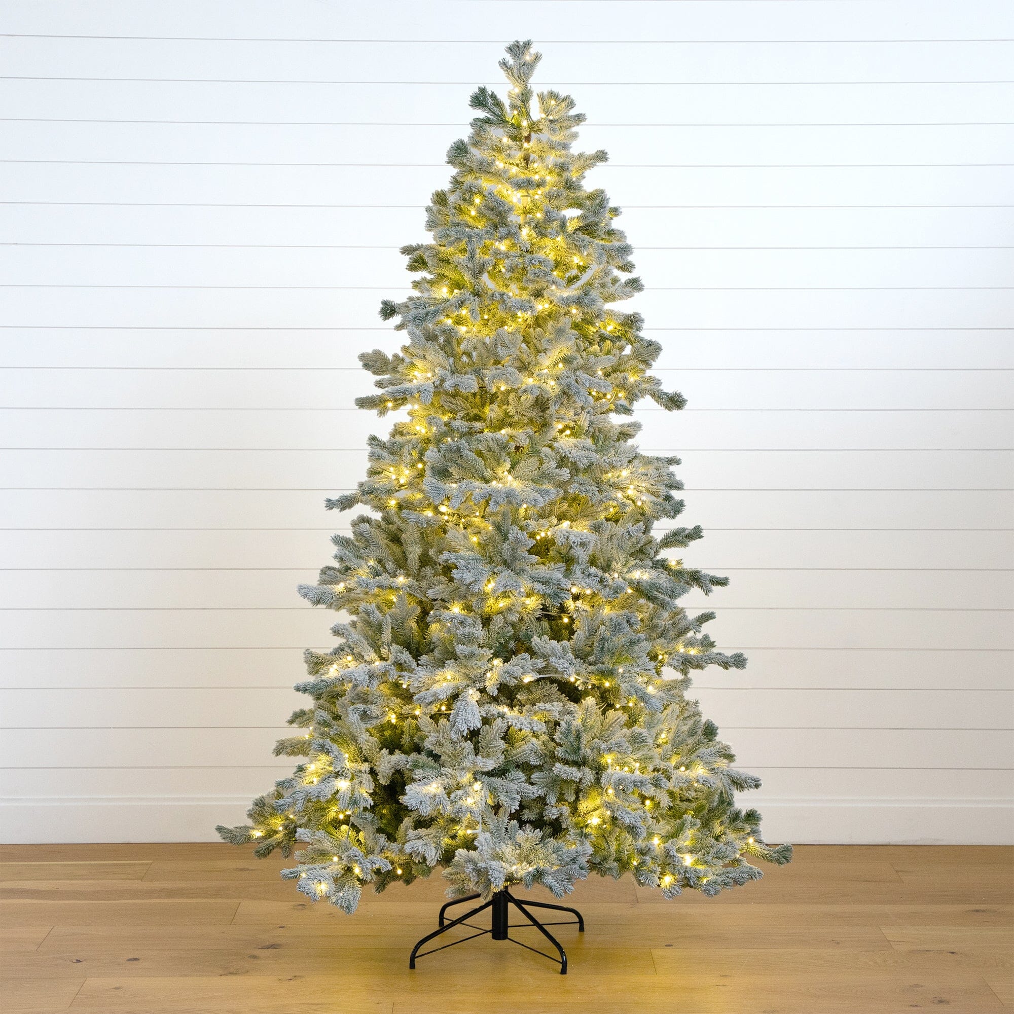 7.5' Pre-Lit Artificial California Flocked Spruce Christmas Tree