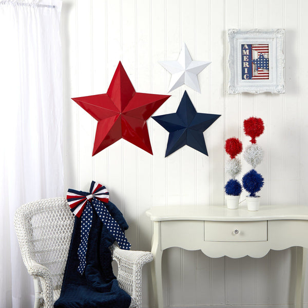 12”, 18” and 24” Americana Farmhouse Metal Stars Wall Decor Set (Set of 3)