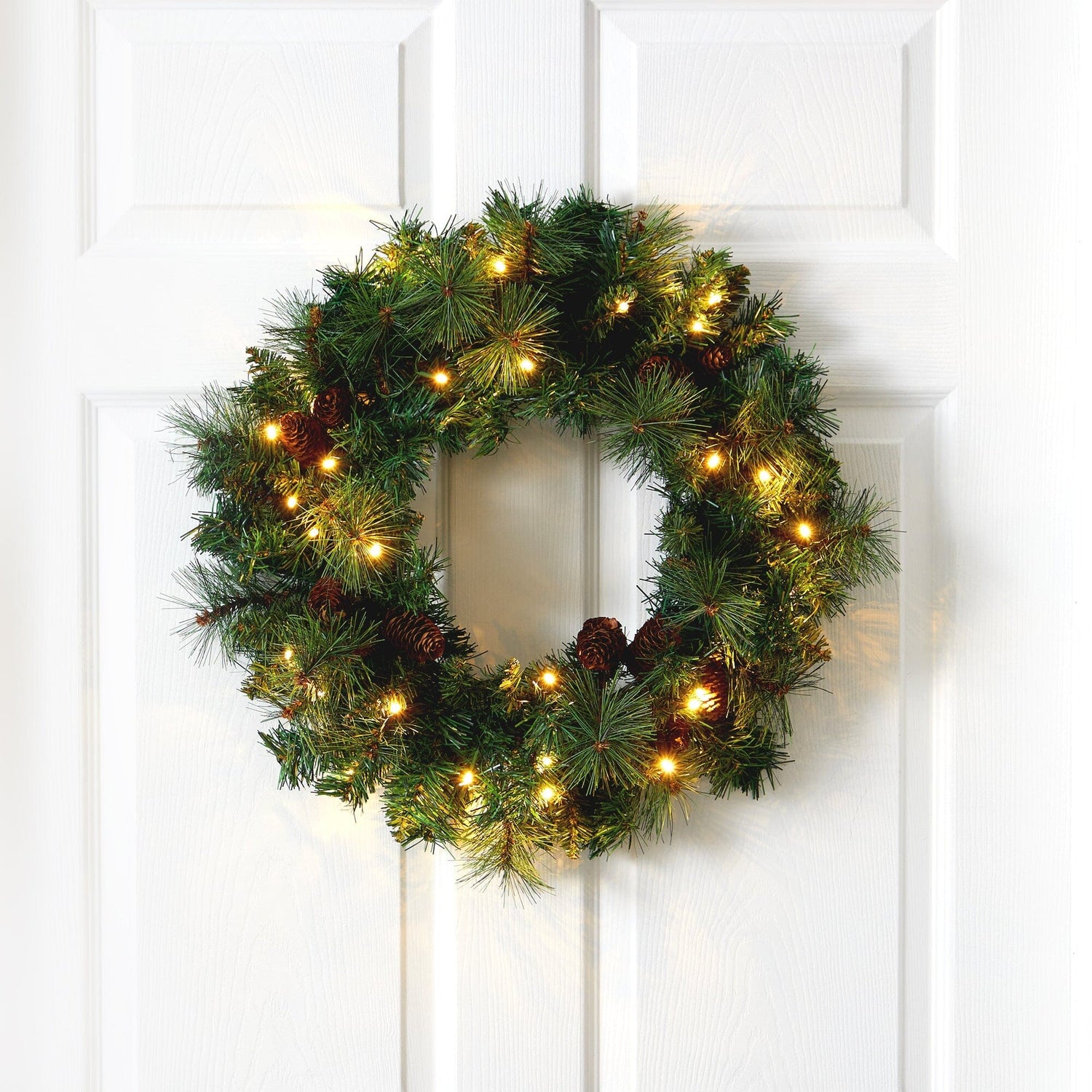 20” Mixed Pine and Pinecone Artificial Christmas Wreath with 35 Clear LED Lights