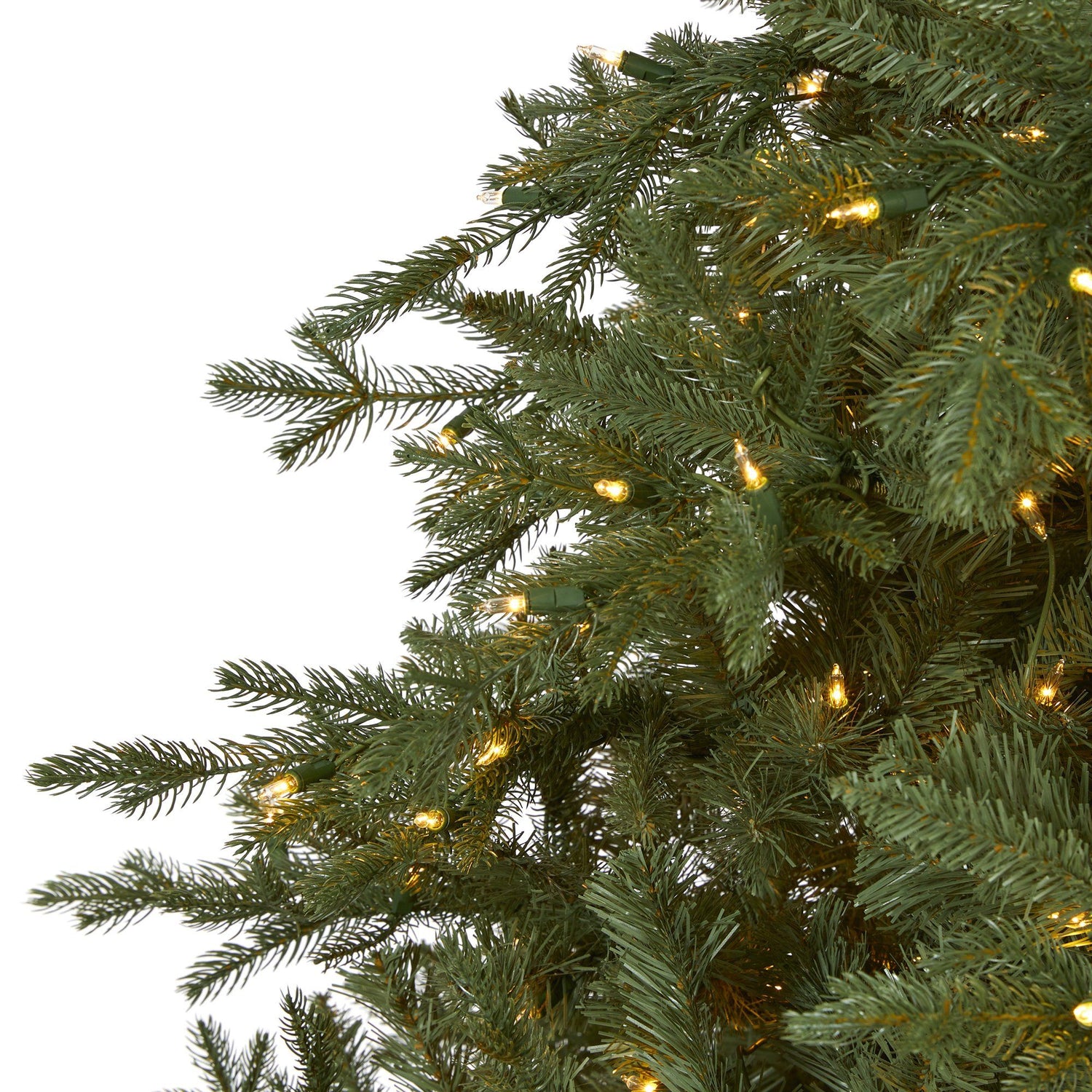 7.5' New Hampshire Spruce Artificial Christmas Tree with 650 Warm White Lights and 1462 Bendable Branches