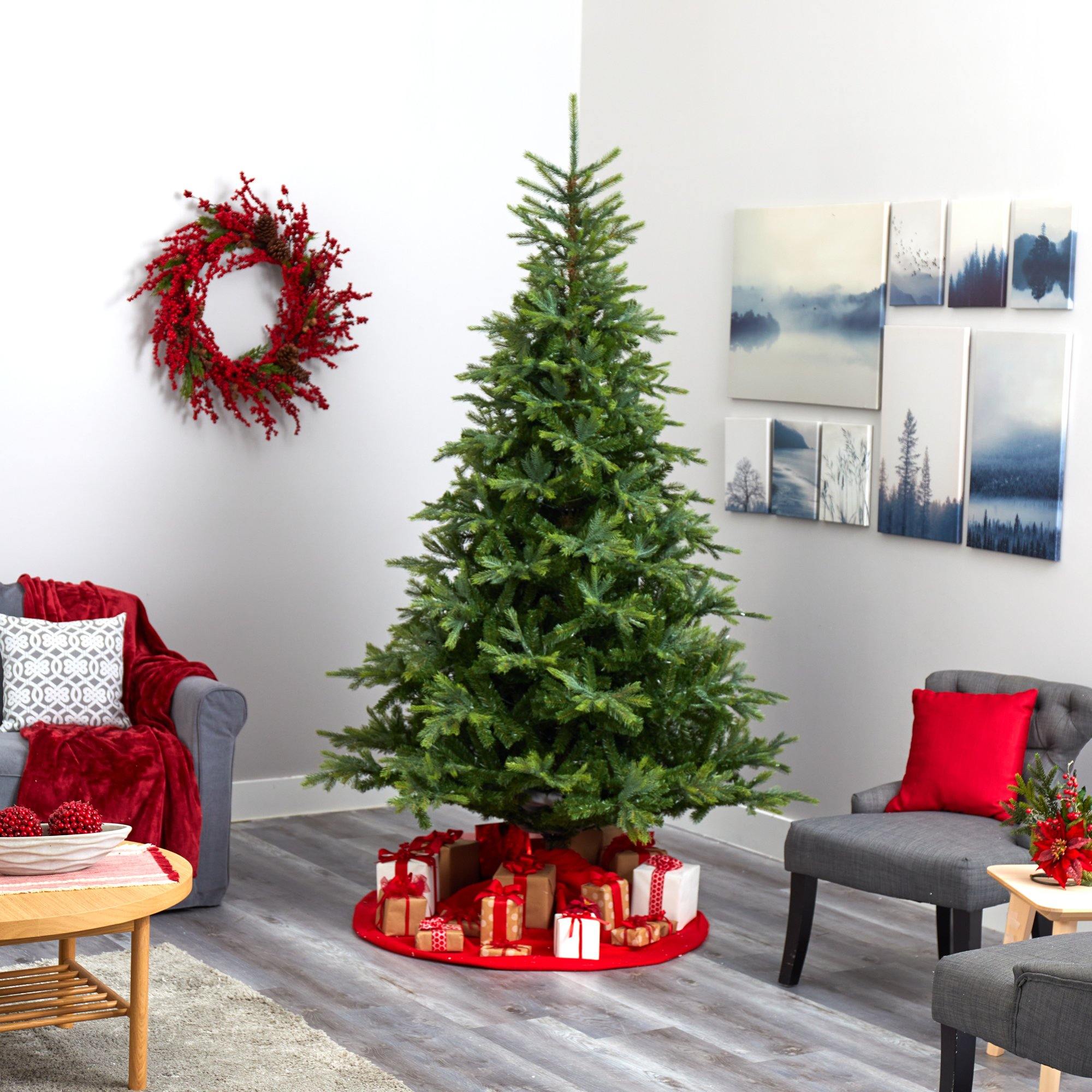 8' North Carolina Spruce Artificial Christmas Tree with 650 Clear