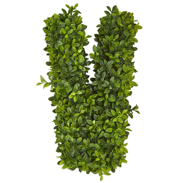 “LOVE” Boxwood Artificial Wall Decoration (Indoor/Outdoor) Trellis